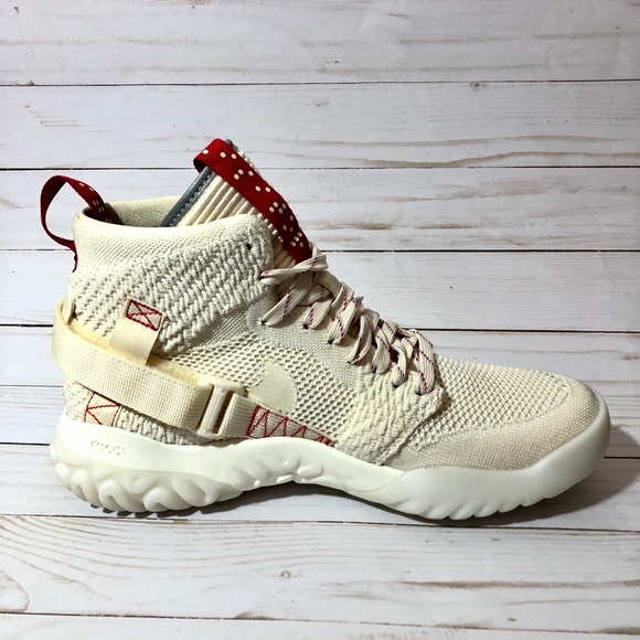 Jordan Apex React 'Light Cream' NWOT Size 9.5 - Picture 2 of 12